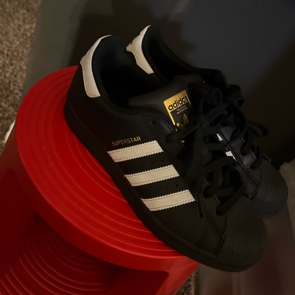 Adidas shell toes